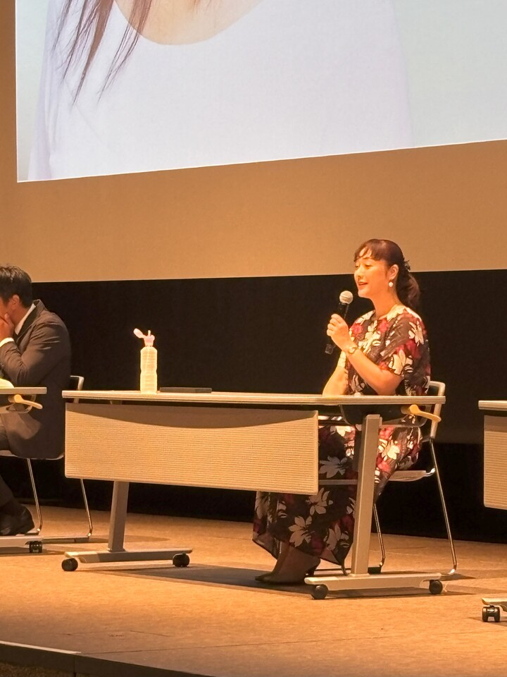 フリーアナウンサー 桑原しおりさん